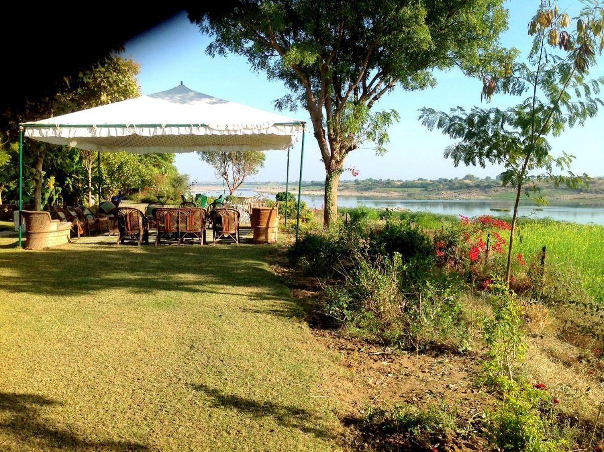 Bhadrawati - A Riverside Safari Lodge Ranthambore Exterior foto